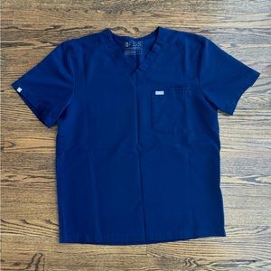 Figs men’s scrub top navy blue